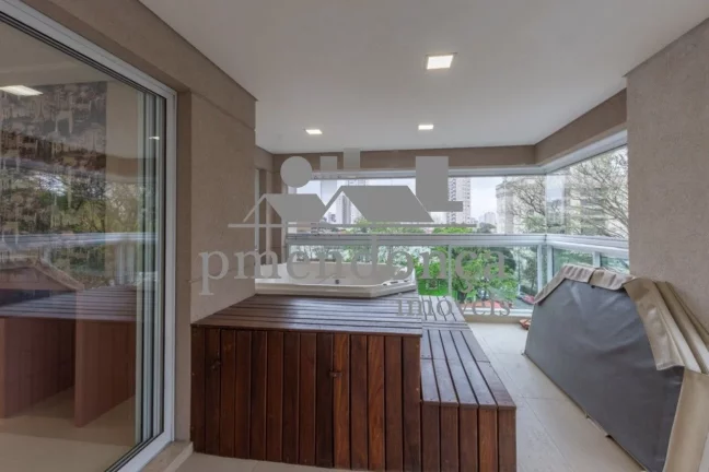 Imagem Apartamento na Rua Fabia com 4 dormitórios ( 3 suítes) e 3 vagas, 206m²