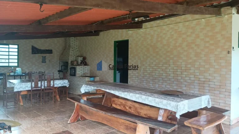 Imagem Chácara para Venda em Cocalzinho de Goiás, BR-070 COCALZINHO-GO, 4 dormitórios, 1 banheiro, 2 vagas