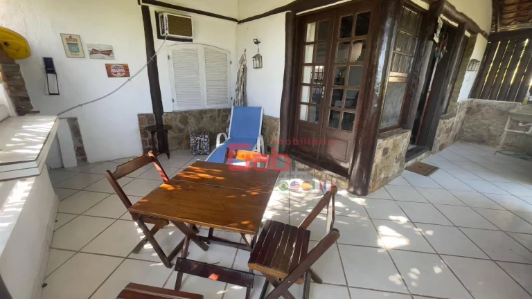 Imagem Casa com 2 dormitórios à venda, 120 m² por R$ 1.200.000,00 - Geriba - Armação dos Búzios/RJ