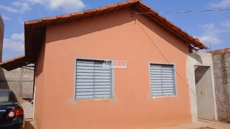 Imagem Casa de 2 Dormitórios no bairro Residencial Rio de Janeiro - Uberaba