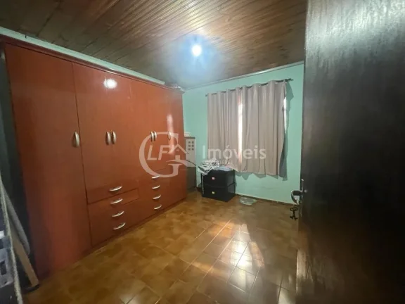 Imagem Casa à venda em Campo Grande-MS: 3 quartos, 3 salas, 1 banheiro, 5 vagas de garagem, 144m² no Jardim Tijuca.