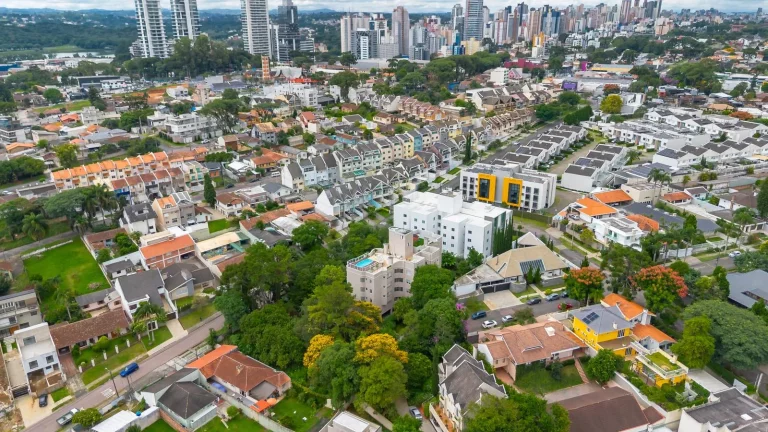 Imagem Terreno ZR-3 no Campina do Siqueira