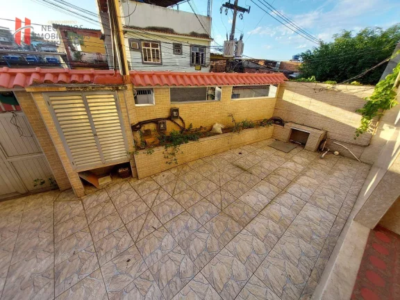 Imagem EXCELENTE CASA TRIPLEX COM 225M² E PISCINA