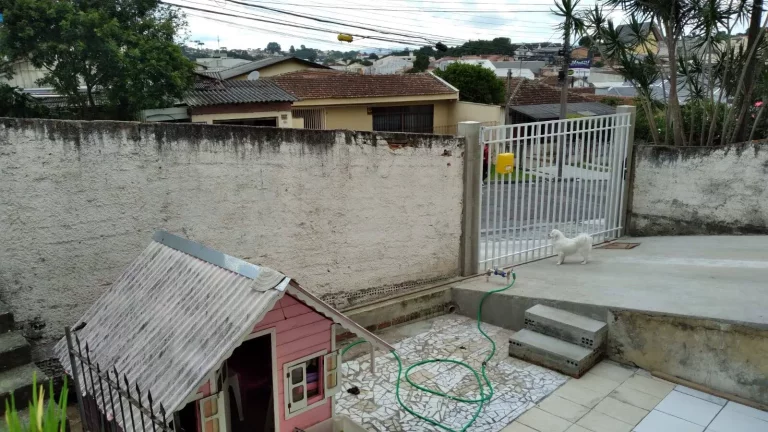 Imagem Terreno de Esquina Com Sobrado Não Averbado - Uberaba - R$900 MIL