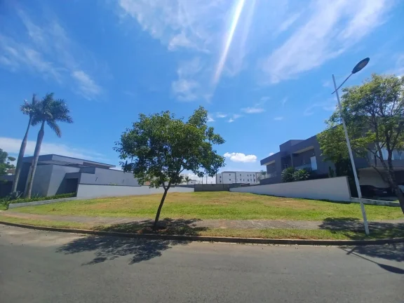 Imagem Lindo terreno plano no Residencial Saint Patrick!