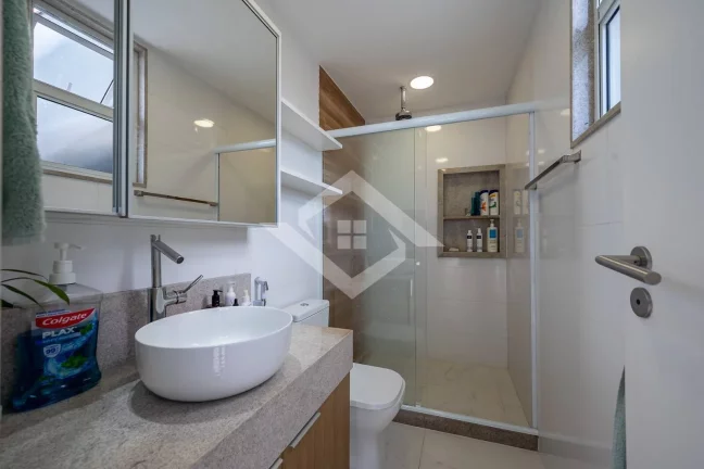 Imagem Maravilhosa Casa Duplex Porteira Fechada - Vargem Pequena - Venda
