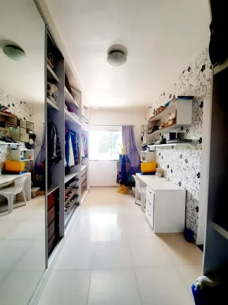 Imagem Casa em Condomínio de Luxo à Venda em Belém-PA, Bairro Mangueirão: 2 Quartos, 2 Suítes, 2 Salas, 3 Banheiros, 1 Vaga, 140 m²