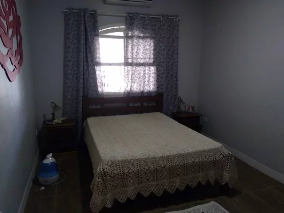 Imagem Casa 02 Dormitórios com Suítes à Venda - Santana - SJCampos