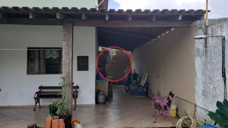 Imagem CASA TERREA COM 2 QUARTOS AMPLO JARDIM EM BOIÇUCANGA