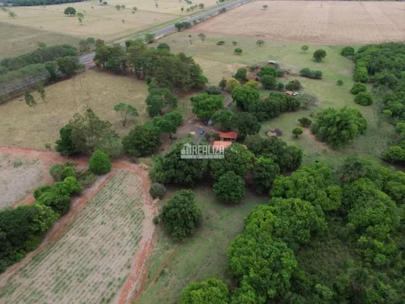 Imagem Fazenda à venda proximo ao Jockey Clube de 14,5 Alqueires com aproveitamento de 10 Alqueires em Uberaba saida para a Cidade de Campo Florido.