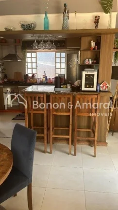 Imagem Esta charmosa casa térrea, com 104 m² de área construída, foi totalmente reformada para proporci...