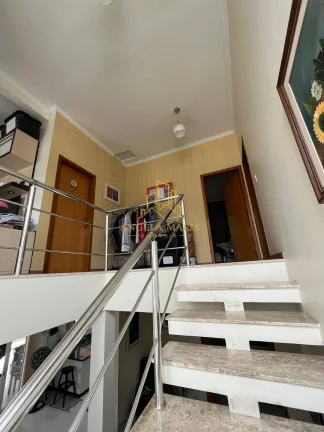 Imagem Casa Sobrado, 3 dormitórios ( 3 suítes), 4 vagas, Villa Branca I - Jacareí.