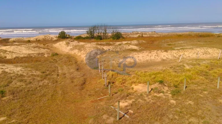 Imagem Terreno á venda na Praia Real em Torres/RS