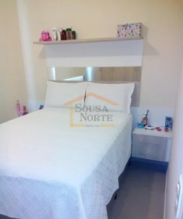 Imagem Apartamento com 39m², localizado no 1º andar, composto por 2 dormitórios, reformado recentemente,...
