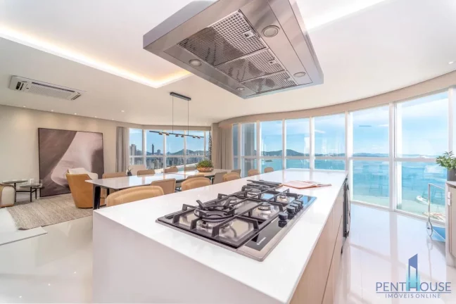 Imagem Apartamento Frente Mar para Venda em Balneário Camboriú, CENTRO, 4 dormitórios, 4 suítes, 6 banheiros, 4 vagas