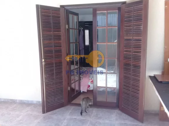 Imagem EXCELENTE CASA EM CONDOMINIO NO BAIRRO ALTO EM CURITIBA