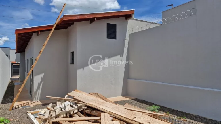 Imagem Imperdível oportunidade de compra: Casa à venda em Campo Grande-MS, Vila Manoel Taveira - 3 quartos, 1 suíte, 1 sala, 2 banheiros, 86m² de área.