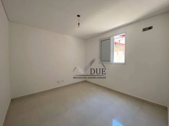 Imagem Casa sobreposta baixa com 3 dormitórios à venda, 95 m² por R$ 850.000 - Embaré - Santos/SP