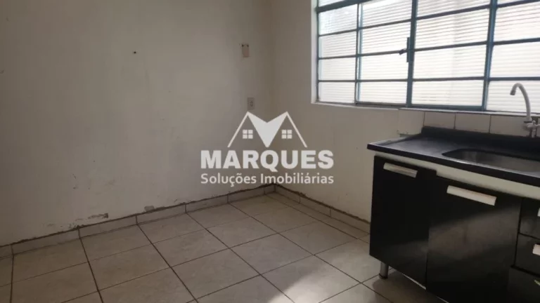 Imagem Imovel a venda de 3 dorms, c/ 1 edicula nos fundos