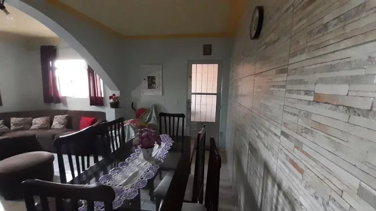 Imagem Casa com 3 dormitórios à venda, 219 m² por R$ 620.000,00 - Vila Romana - Poá/SP