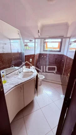 Imagem Casa Suite Master + 1 Suite + 4 Quartos - Bairro Bancarios