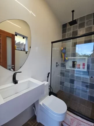 Imagem A 5ª Avenida imóveis selecionou essa Casa Moderna e Térrea no Condomínio Vida Marina em Busca Vida, 3 Suítes, Piscina c/ Cascata e Área Gourmet: