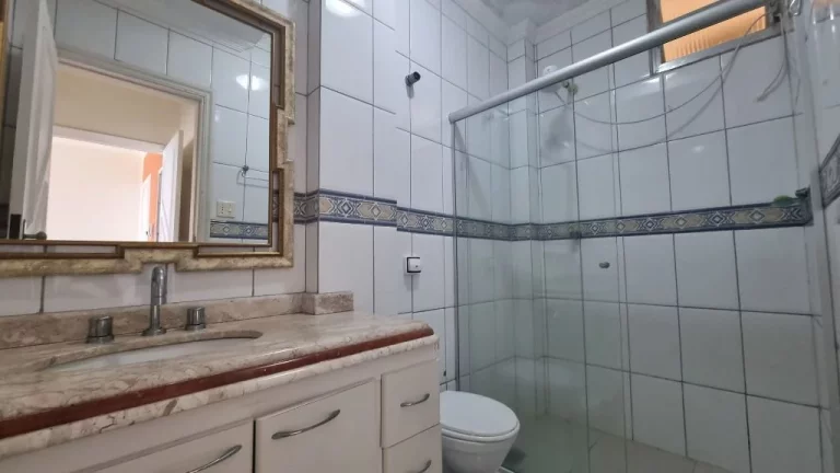 Imagem ÓTIMO APTO FRENTE TOTAL AO MAR NA PRAIA DE PITANGUEIRAS, 1 DORM. 1 VAGA DE GARAGEM.