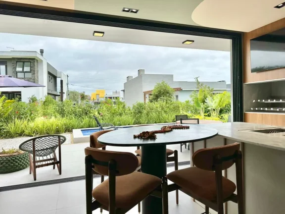 Imagem Casa em Condominio 4 Dormitórios - Bairro Parque Antartica