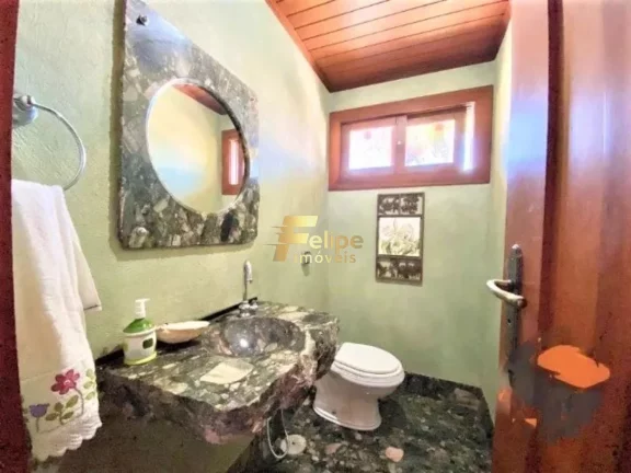 Imagem Vende Casa Duplex em Condomínio de Luxo em Guarapari, situado no condomínio mais exclusivo do Estado!!