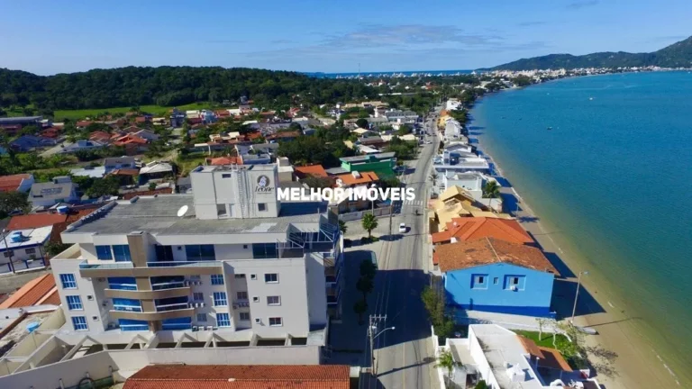 Imagem Apartamento á venda com 3 dormitórios e 2 vagas de garagem em Bombinhas -SC