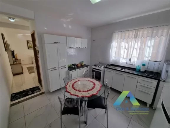 Imagem OPORTUNIDADE Dois Sobrados 160M², 2 vagas ótima localização e valor !!!