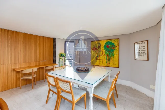 Imagem Apartamento de Alto Padrão à Venda em Indianópolis, São Paulo-SP: 3 quartos, 3 suítes, 2 salas, 5 banheiros, 3 vagas, 172m².