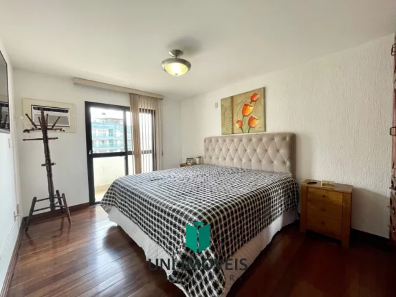 Imagem Imperdível cobertura à beira mar, 3 quartos/2 suítes, DCE completo - Praia das Virtudes.