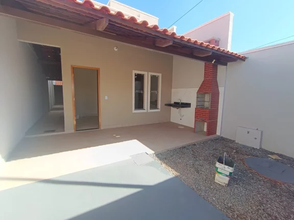 Casa De 2/4 C Suite No Zelia Nu8nes Em Senador Canedo