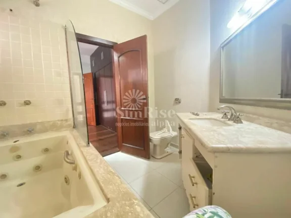 Imagem Casa à venda em Alphaville com 4 quartos 395 m² por R$ 2.800.000 - Santana de Parnaíba/SP