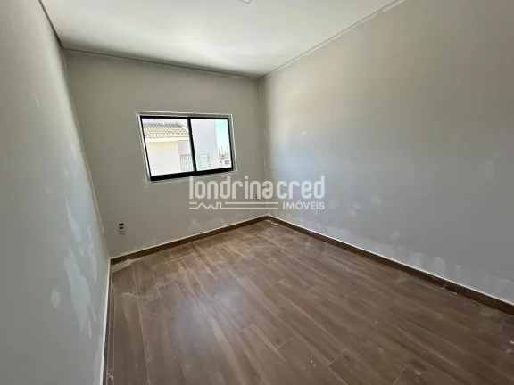 Imagem Sobrado moderno no Cond. Morada das Flores com 3 dormitórios (1 suíte), 2 vagas, 143m² construídos em terreno de 128m². Entrega prevista para dezembro.