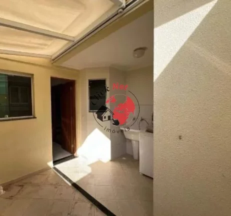 Imagem Sobrado espaçoso à venda em condomínio fechado localizado no bairro Vila Scarpelli em Santo André – Conforto, segurança e localização privilegiada!