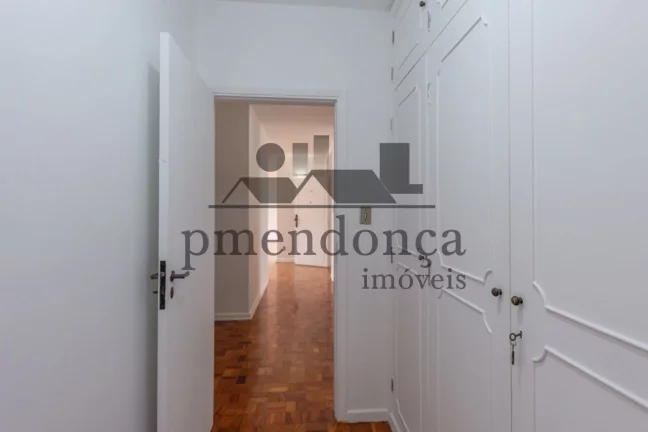 Imagem Apartamento em Higienópolis com 3 quartos (1 suíte) e 2 vagas, 210 m²