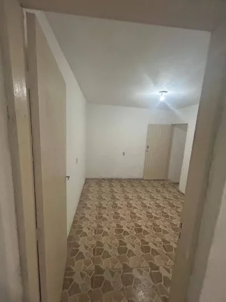Imagem Casa Fundos Locação 2 Dormitórios com 1 Vaga de garagem - Jardim Ipanema