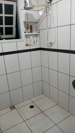 Imagem SOBRADO PADRÃO COM FRENTES PARA DUAS RUAS EM SANTO ANDRE, COM 3 DORMITÓRIOS E UM SALÃO COMERCIAL.