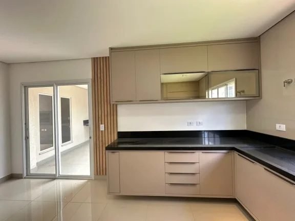 Foto do imóvel: Maravilhoso Sobrado em Condomínio na Melhor Região de Campo Grande!