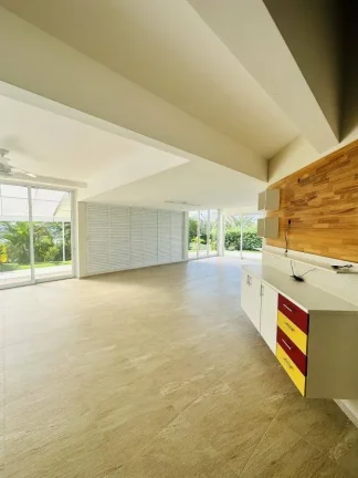 Imagem Linda casa no Jd. das Palmeiras