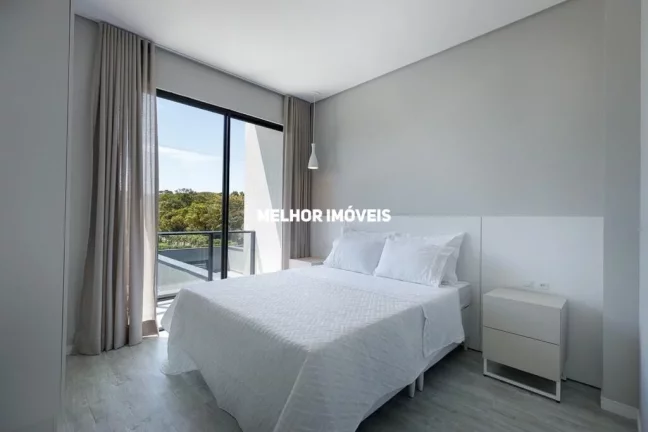 Imagem Casa Triplex perto do mar na praia de Canto Grande á venda em Bombinhas -SC