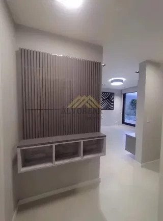 Imagem Sobrado em condominio com vista de frente pra a pedra grande