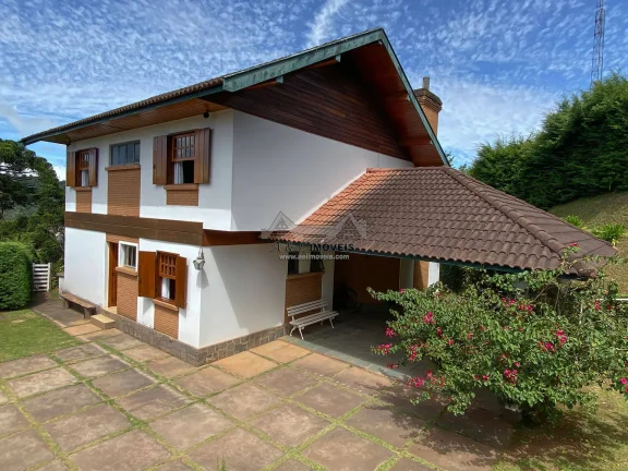 Casa à venda em Campos do Jordão - Com 3 dormitórios proximo ao Capivari