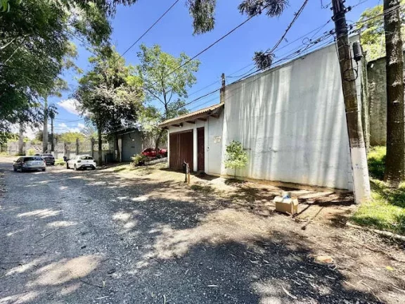 Imagem Cond. Vila Velha - Casa 80% TÉRREA, 3 suítes, lote 1.5 46m² plano!