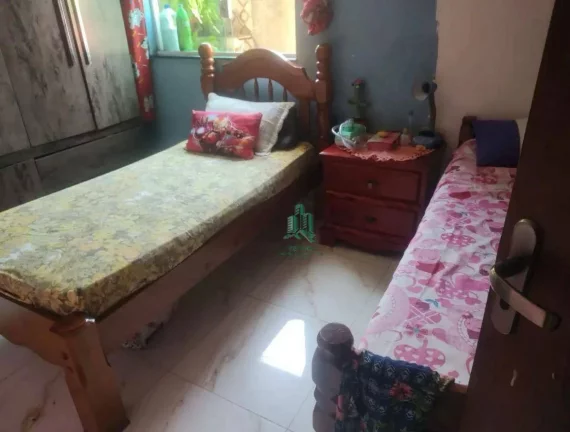 Imagem Casa com 2 dormitórios à venda, 200 m² por R$ 420.000,00 - Jardim Nova Cidade - Guarulhos/SP