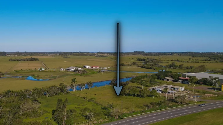 Imagem Terreno à venda, 6615,4m²