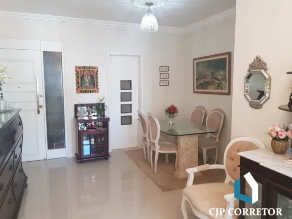 Imagem Apartamento de três quartos com suíte e dependência para vender
