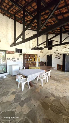 Imagem Sitio 52420 m2, 02 casas, 06 chalés, Salão festas, 02 piscinas, Asfalto
